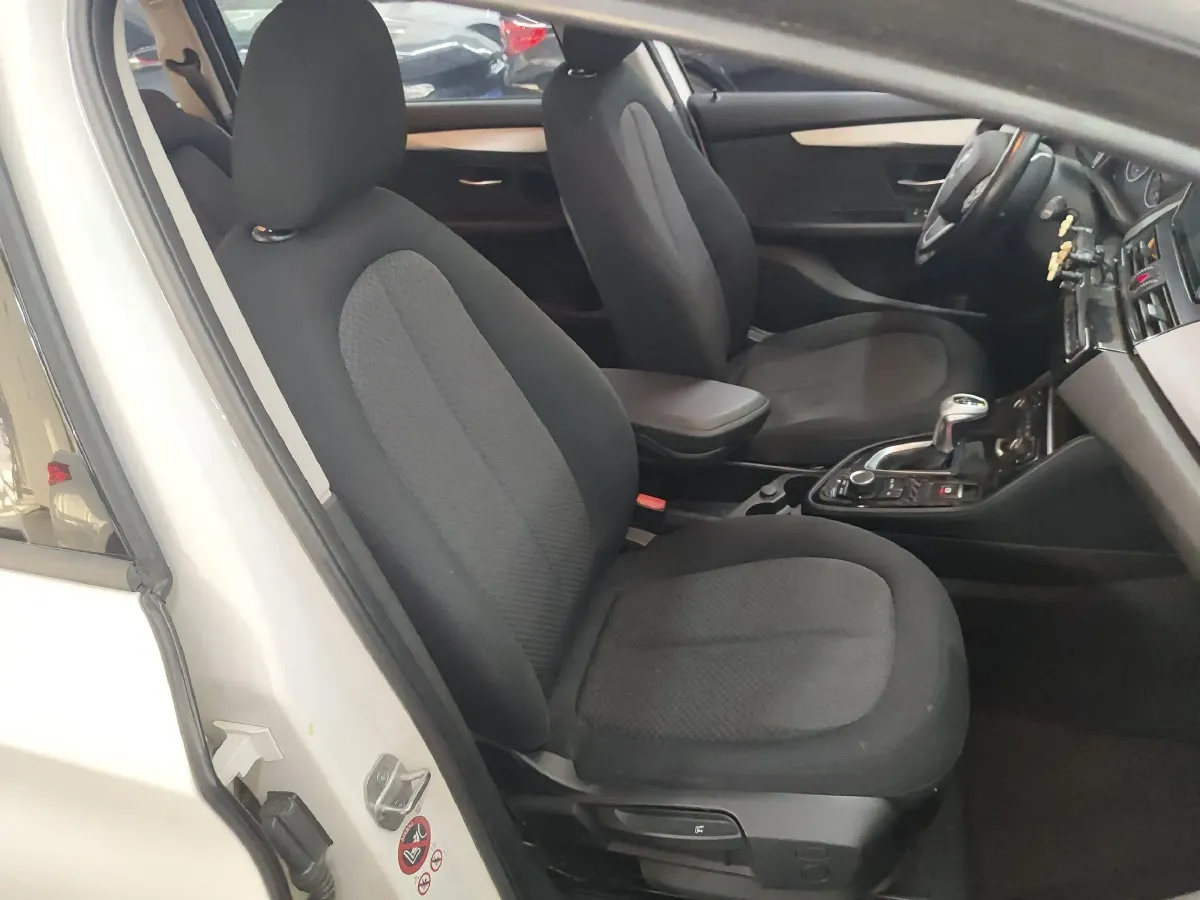 2015 BMW 2 Series SUV 1.5T 136HP L3 6AT,autocango,china used car exporter,china ev exporter,chinese used car exporter,chinese used ev exporter