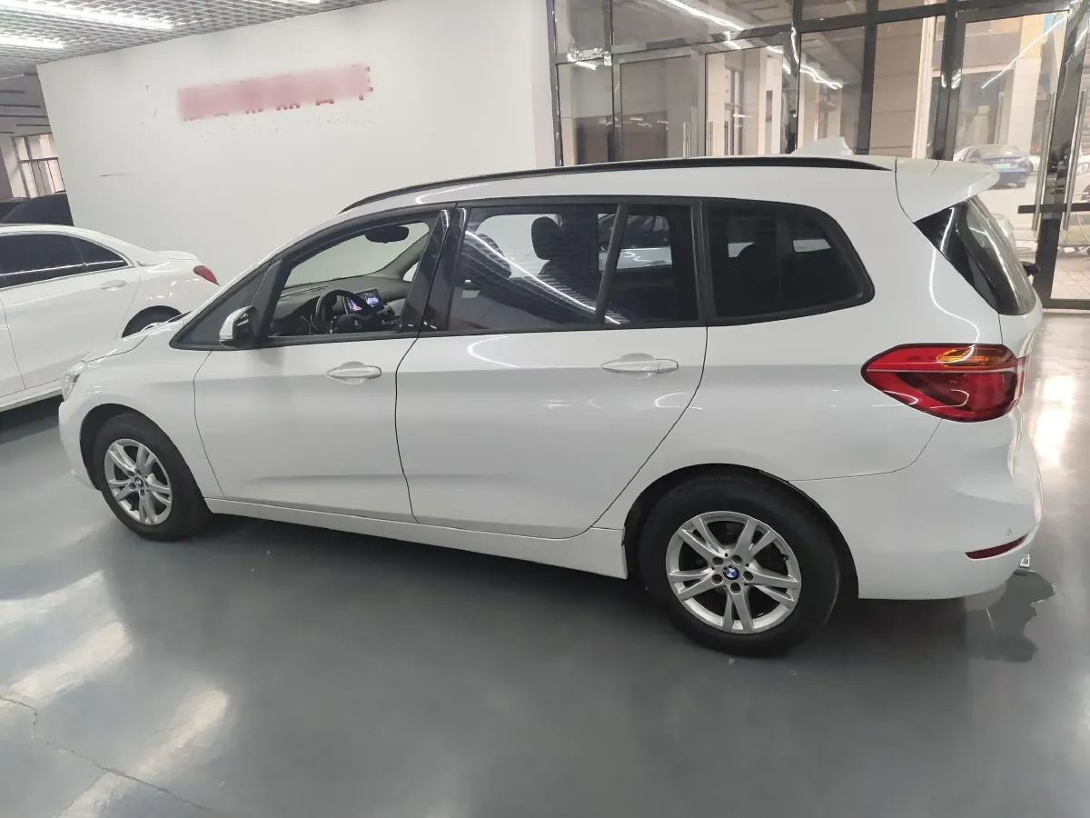 2015 BMW 2 Series SUV 1.5T 136HP L3 6AT,autocango,china used car exporter,china ev exporter,chinese used car exporter,chinese used ev exporter