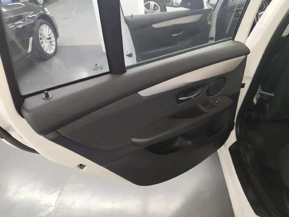 2015 BMW 2 Series SUV 1.5T 136HP L3 6AT,autocango,china used car exporter,china ev exporter,chinese used car exporter,chinese used ev exporter