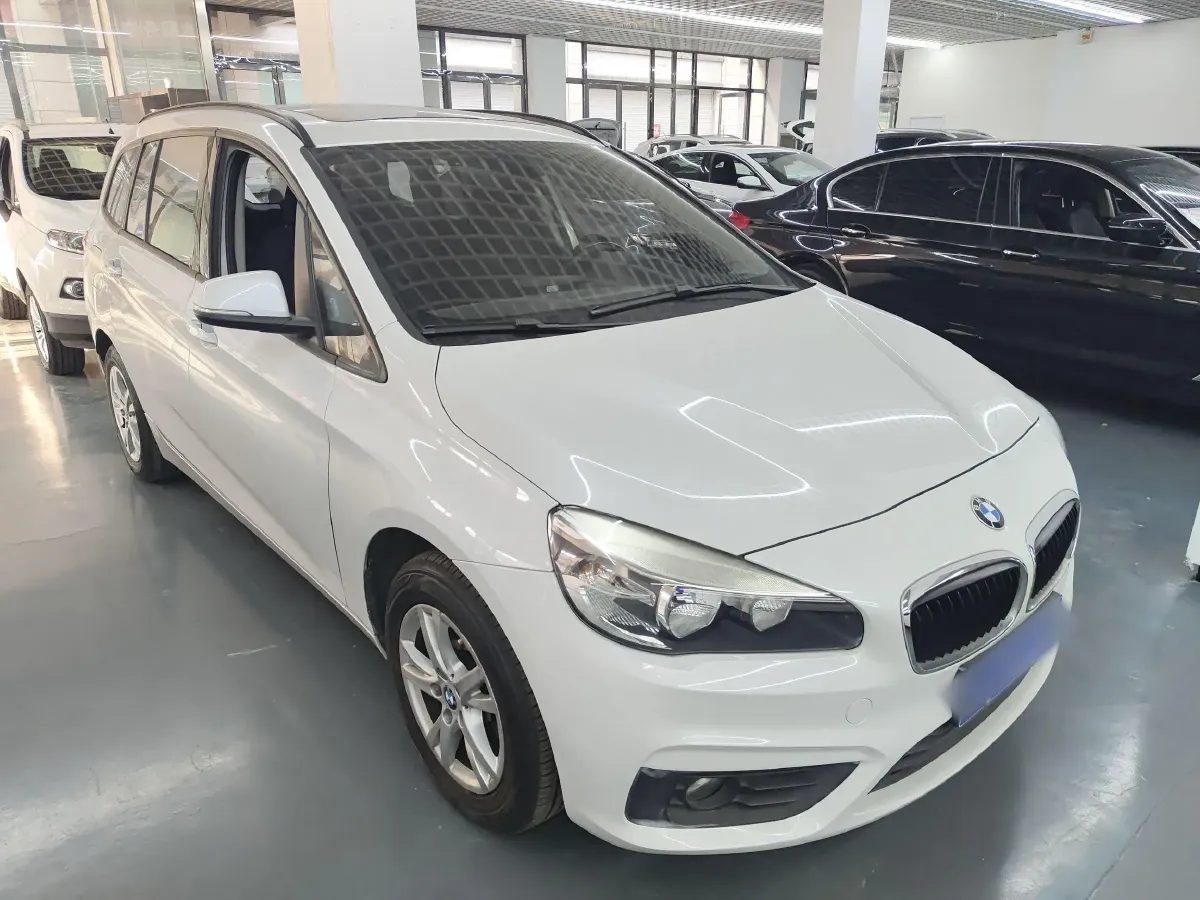2015 BMW 2 Series SUV 1.5T 136HP L3 6AT,autocango,china used car exporter,china ev exporter,chinese used car exporter,chinese used ev exporter