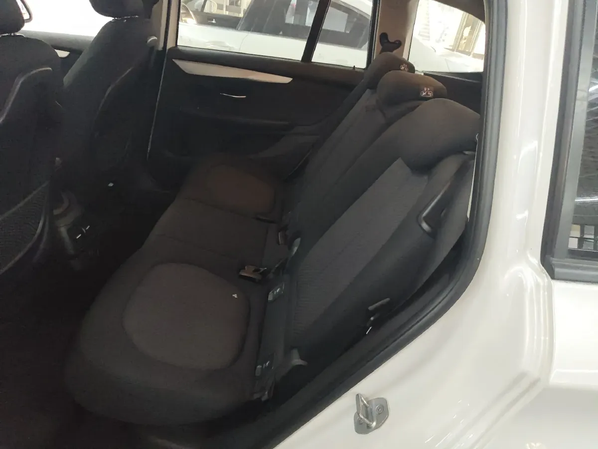 2015 BMW 2 Series SUV 1.5T 136HP L3 6AT,autocango,china used car exporter,china ev exporter,chinese used car exporter,chinese used ev exporter