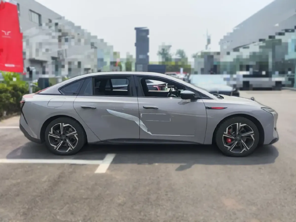 2024 HongQi EH7 BEV 111KWH,autocango,china used car exporter,china ev exporter,chinese used car exporter,chinese used ev exporter