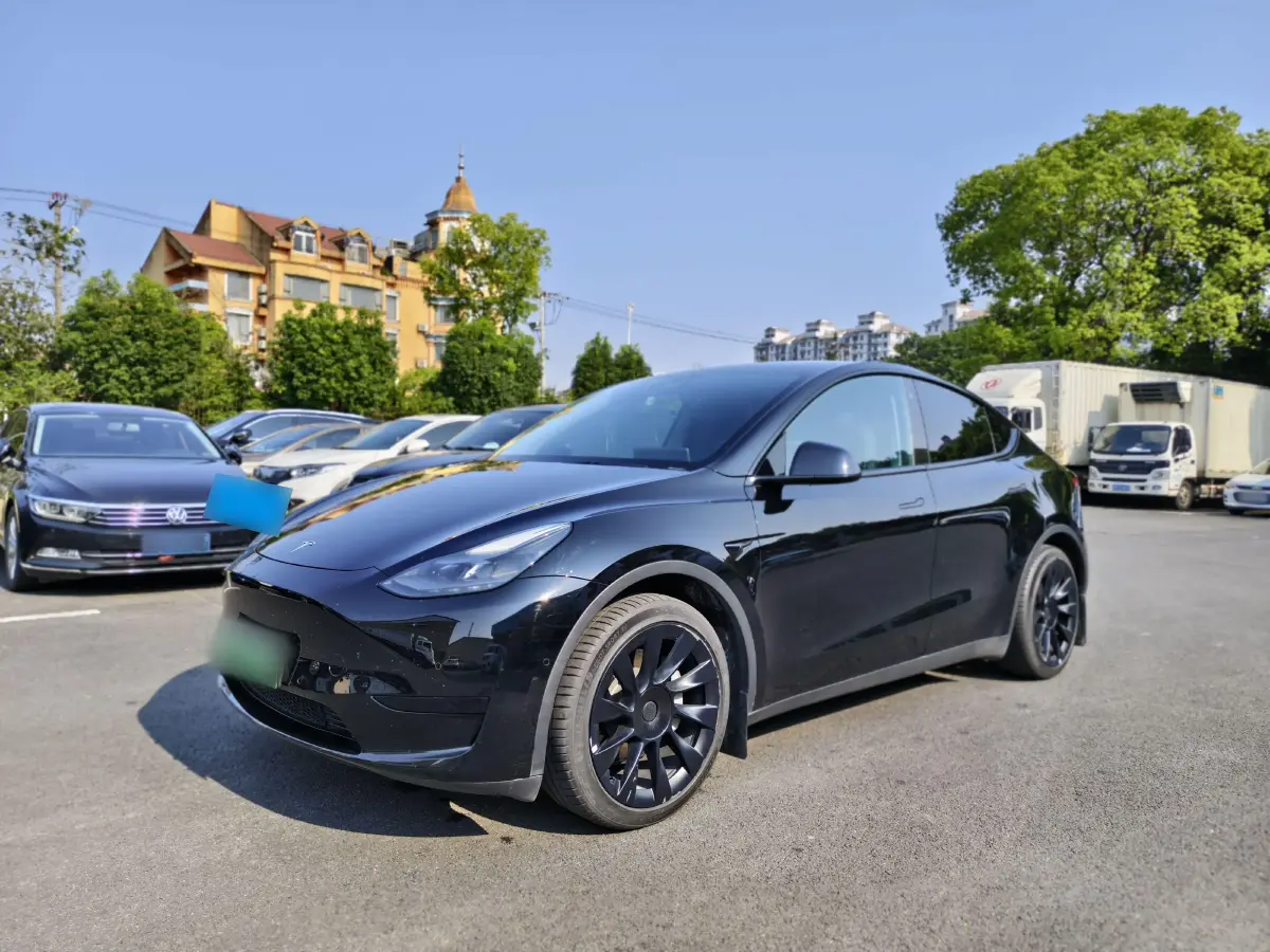 2022 Tesla Model Y BEV 60KWH