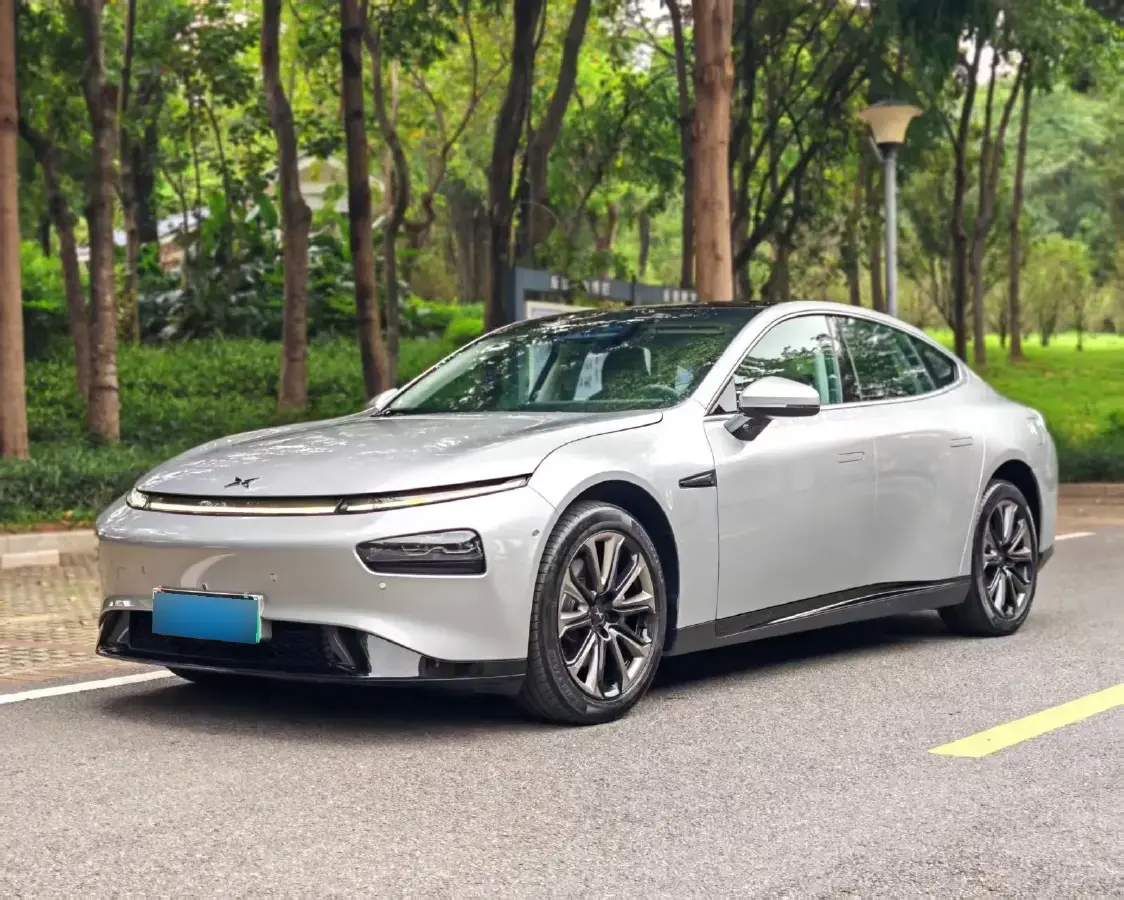 2022 Xpeng P7 BEV 77.9KWH