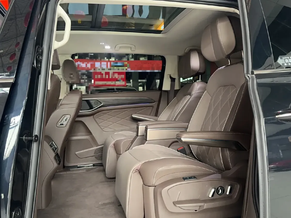 2024 Volkswagen Viloran 2.0T 220HP L4 7DCT,autocango,china used car exporter,china ev exporter,chinese used car exporter,chinese used ev exporter