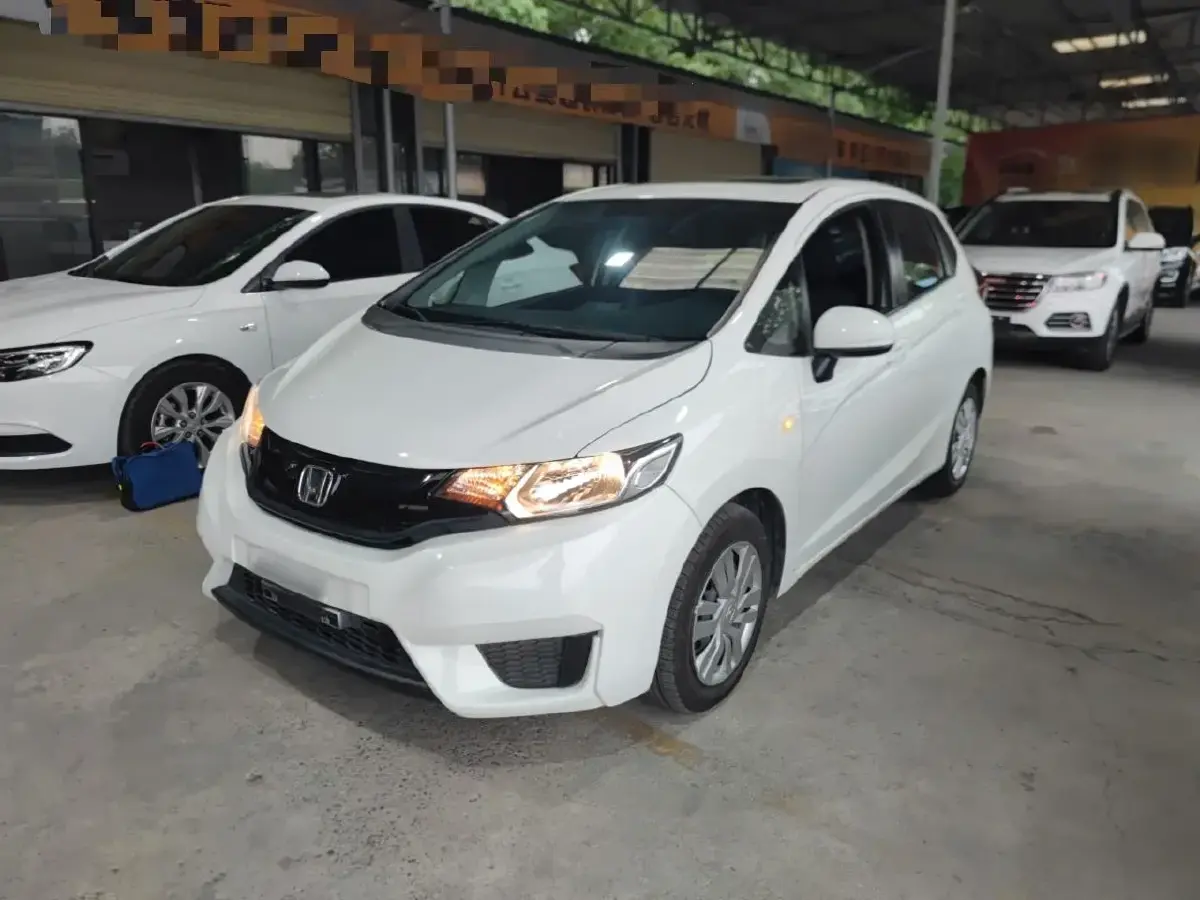 2016 Honda Fit 1.5L 131HP L4 CVT
