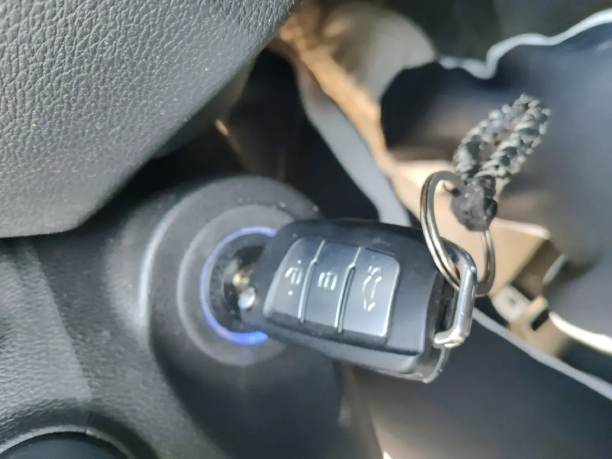 2021 Geely Vision X3 1.5L 109HP L4 5MT,autocango,china used car exporter,china ev exporter,chinese used car exporter,chinese used ev exporter