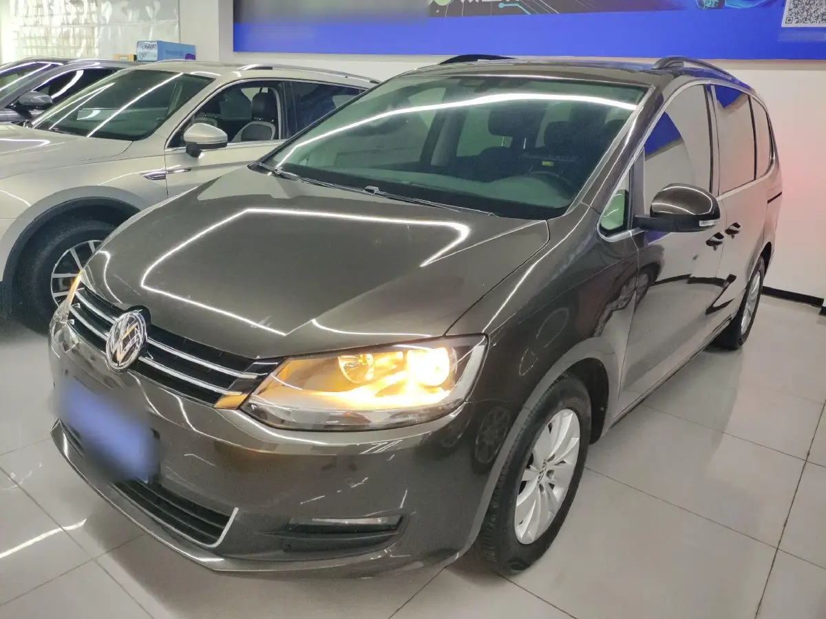 2016 Volkswagen Sharan 1.4T 150HP L4 6DCT