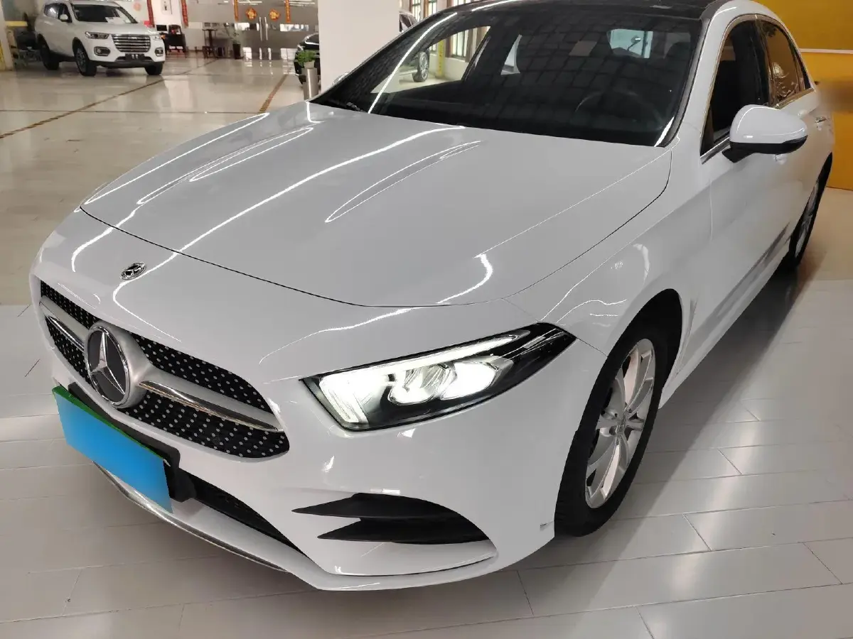 2021 Mercedes-Benz A Class 1.3T 163HP L4 7DCT