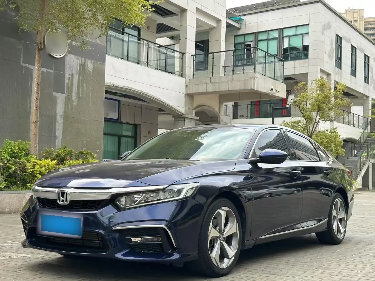 2019 Honda Inspire 1.5T 194HP L4 CVT