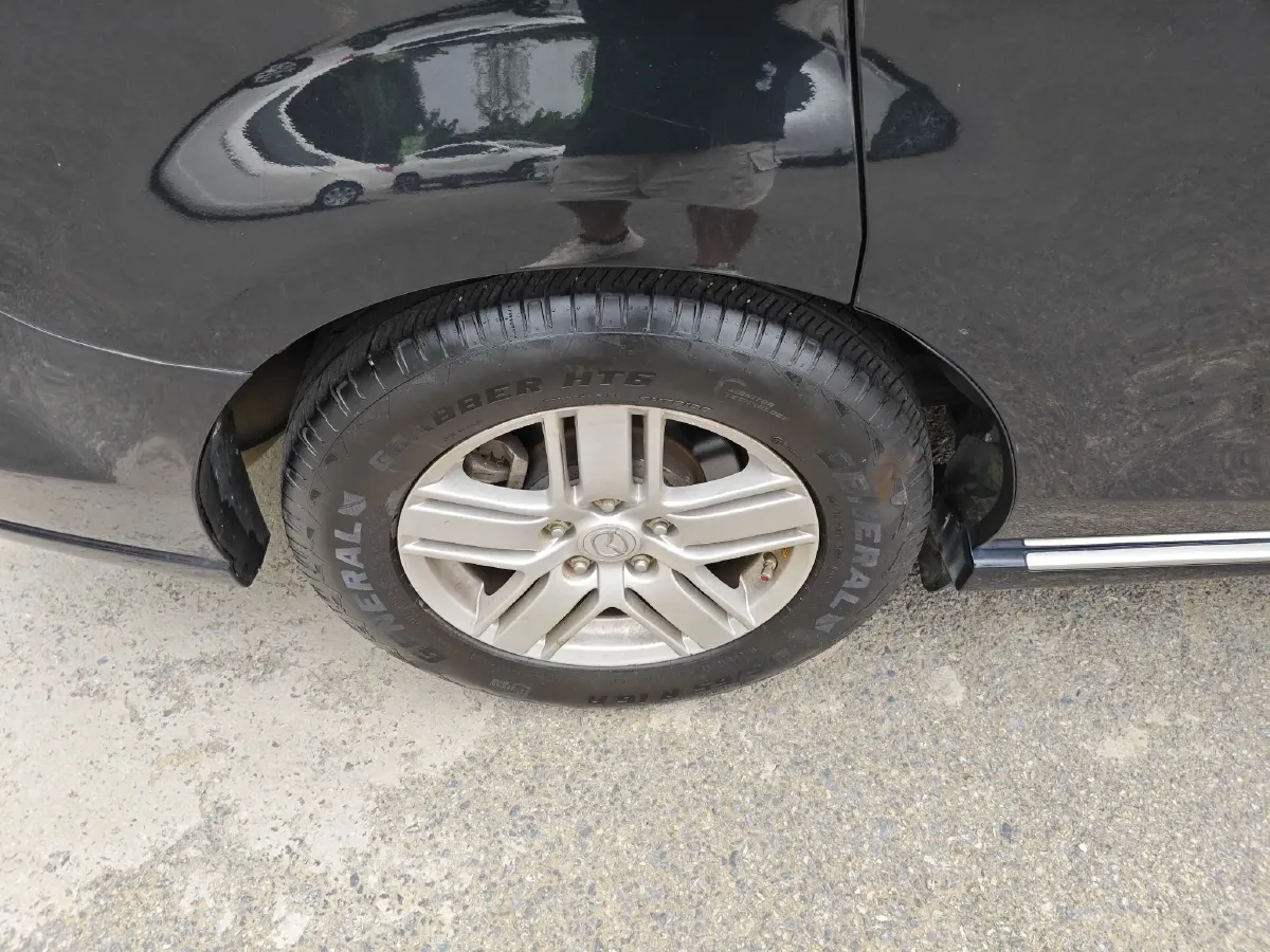 2013 Mazda 8 2.5L 163HP L4 5AT,autocango,china used car exporter,china ev exporter,chinese used car exporter,chinese used ev exporter