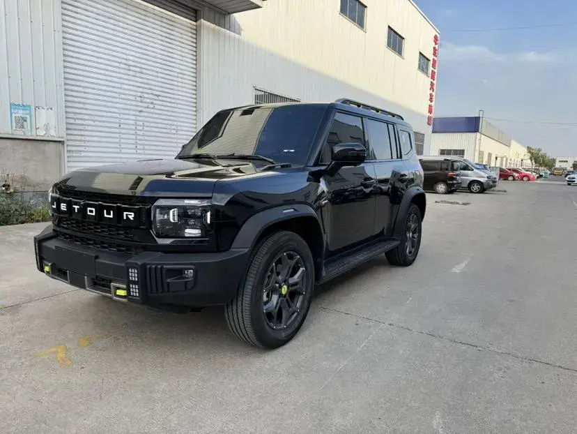 2023 Jetour Traveller 2.0T 254HP L4 7DCT