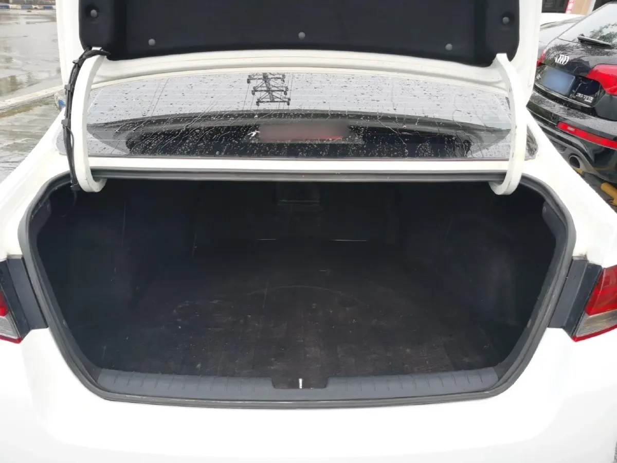 2017 Kia Cachet 1.8L 143HP L4 6AT,autocango,china used car exporter,china ev exporter,chinese used car exporter,chinese used ev exporter