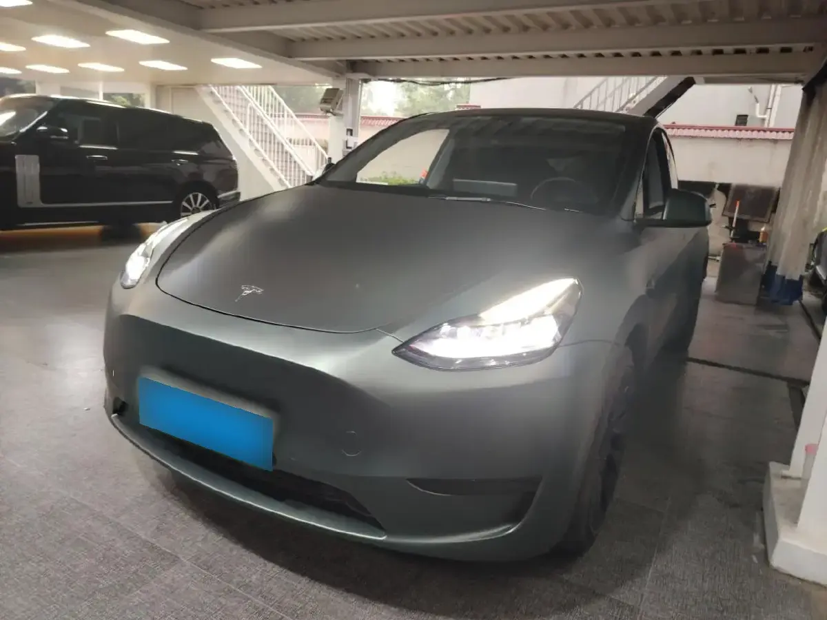 2022 Tesla Model Y BEV 60KWH