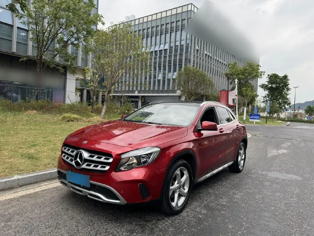 2017 Mercedes-Benz GLA Class 1.6T 156HP L4 7DCT
