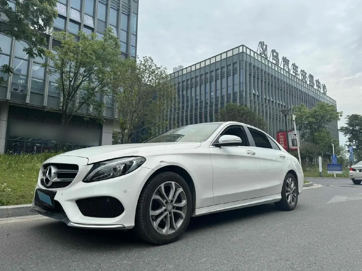 2016 Mercedes-Benz C Class 1.6T 156HP L4 7AT