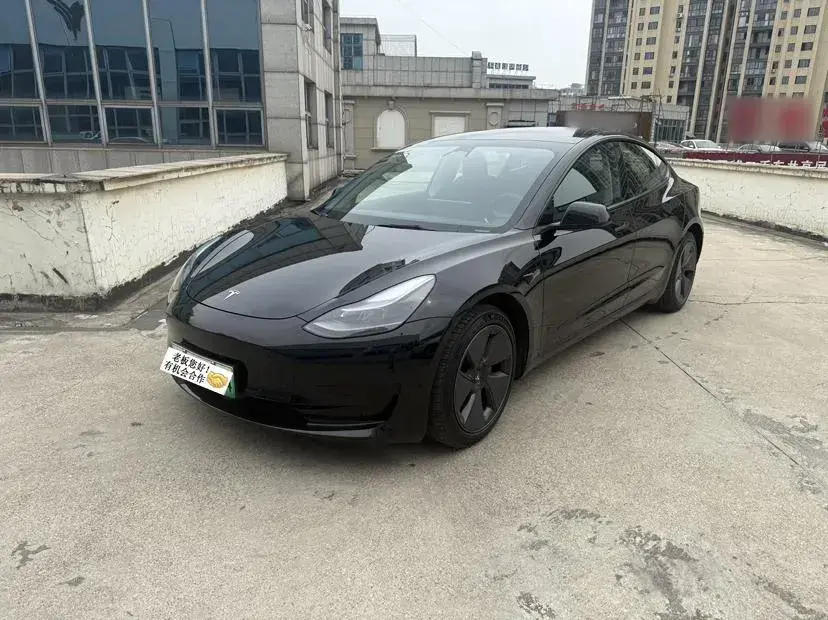 2022 Tesla Model 3 BEV 60KWH