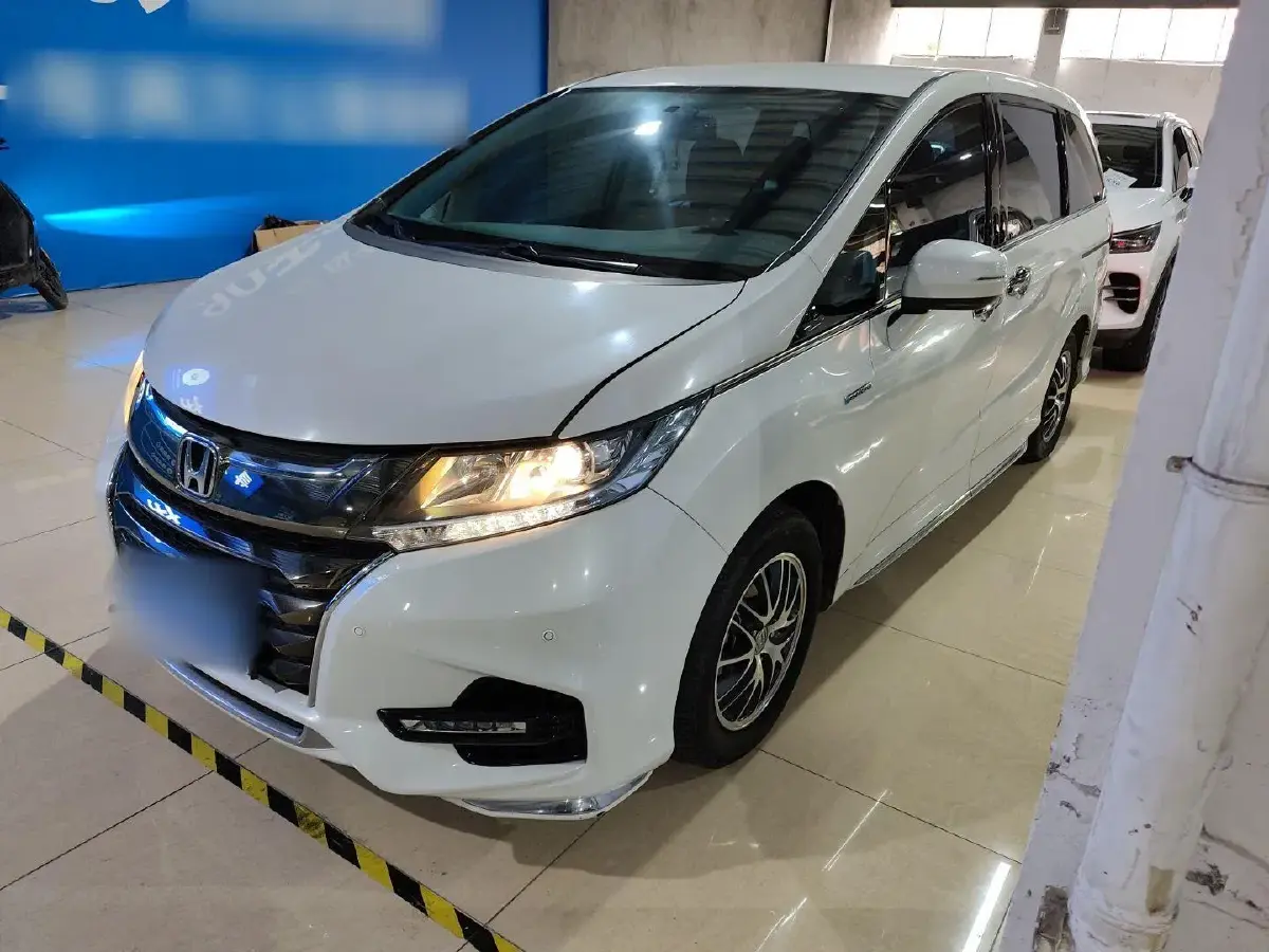2021 Honda Odyssey 2.0L 146HP L4 E-CVT Hybrid
