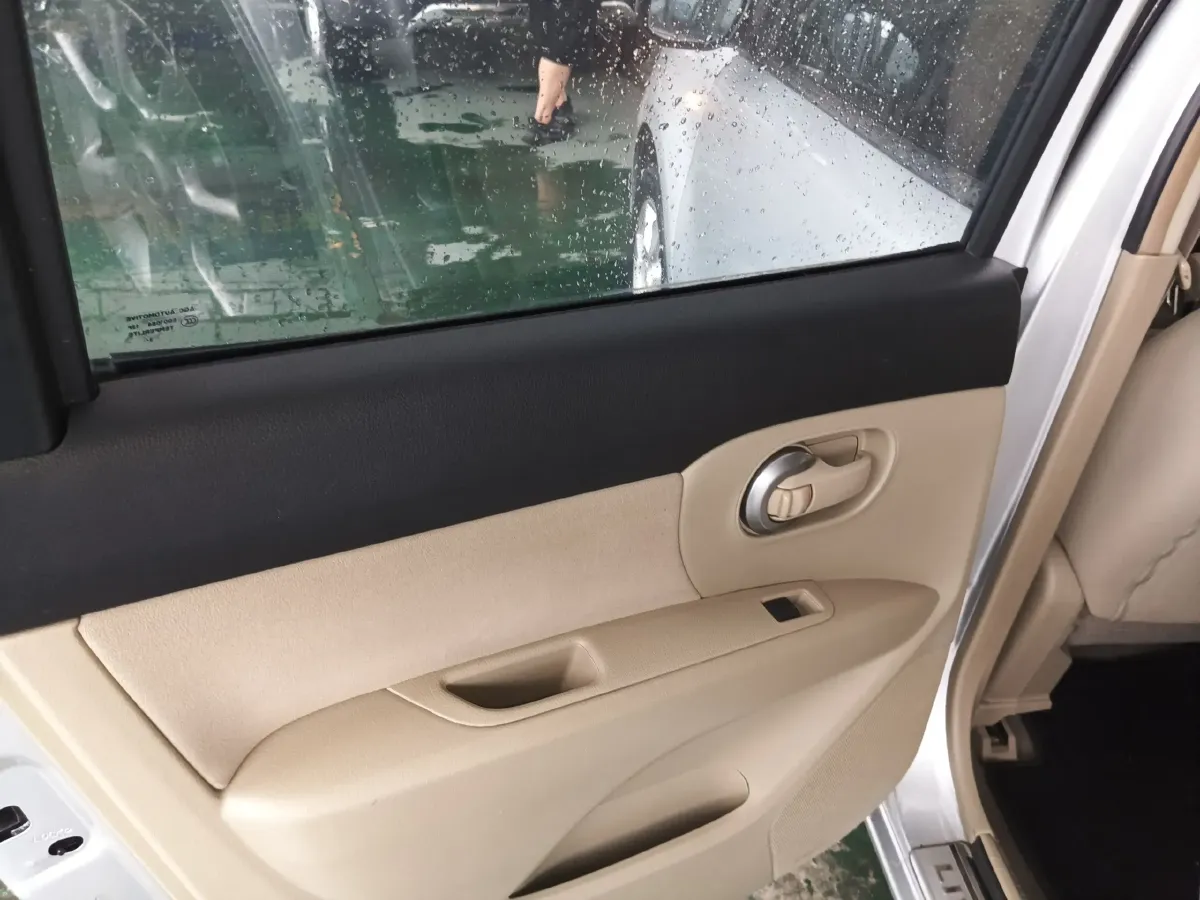 2013 Nissan Livina 1.6L 124HP L4 CVT,autocango,china used car exporter,china ev exporter,chinese used car exporter,chinese used ev exporter