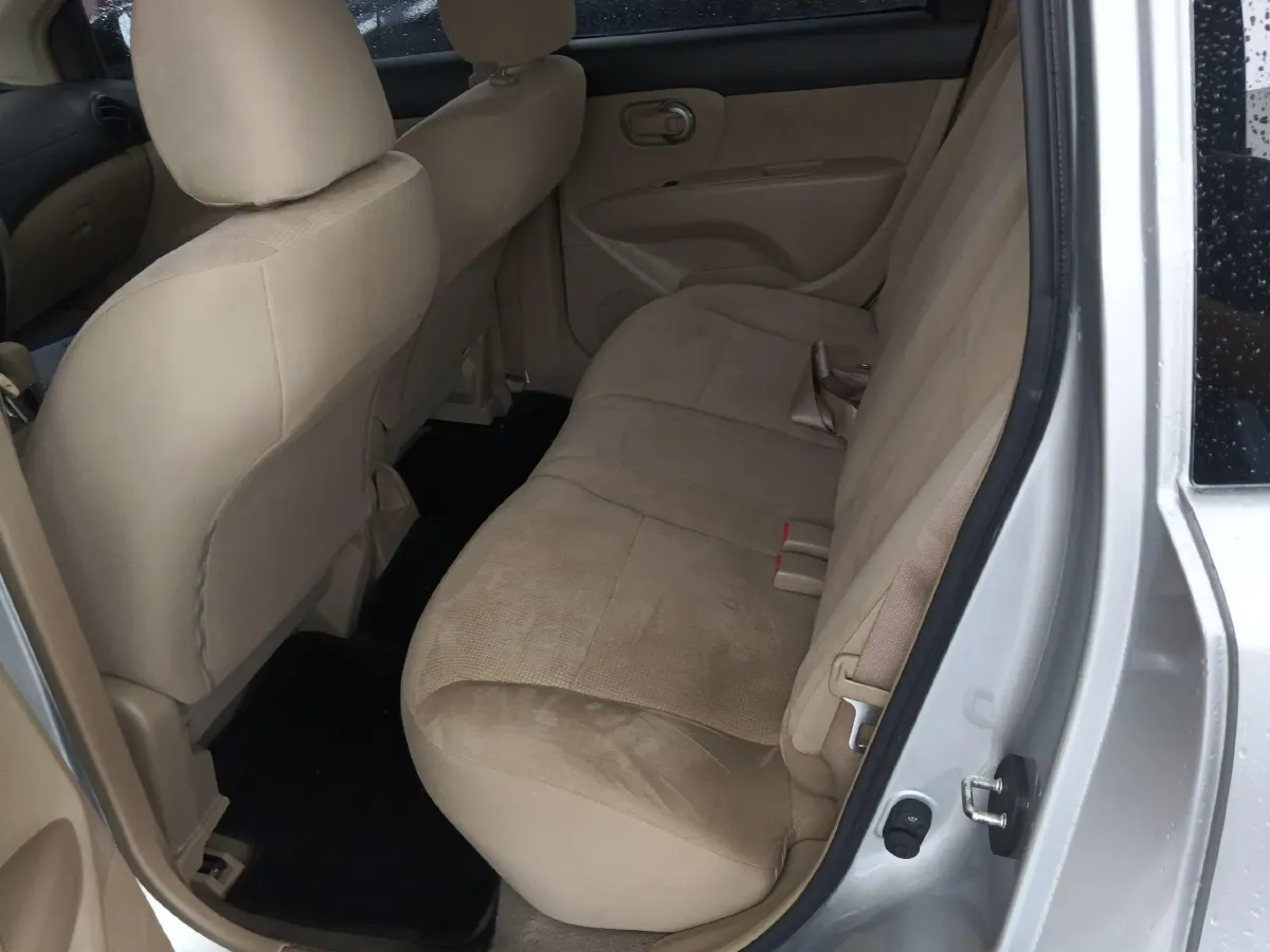 2013 Nissan Livina 1.6L 124HP L4 CVT,autocango,china used car exporter,china ev exporter,chinese used car exporter,chinese used ev exporter