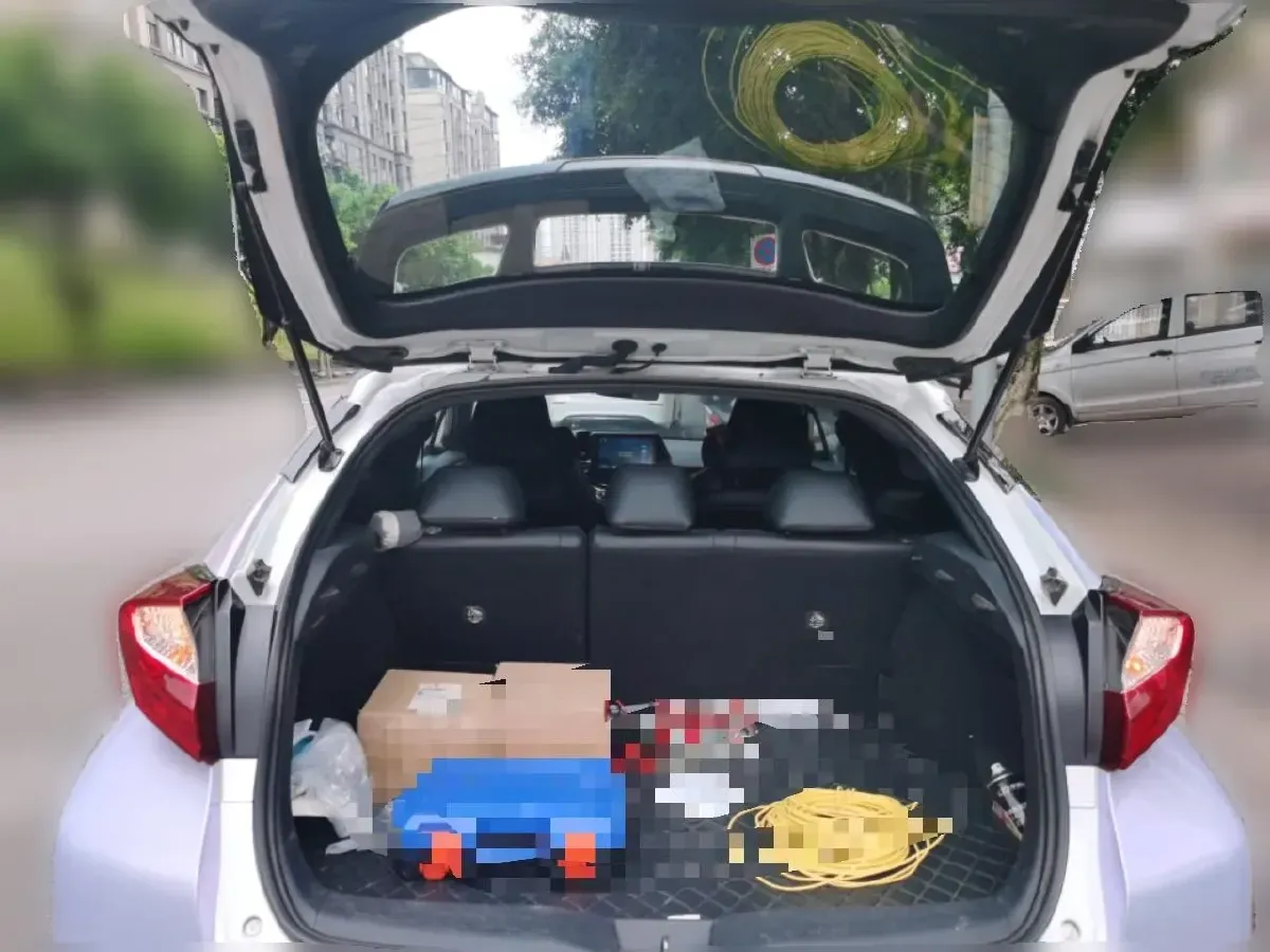 2020 Toyota C-HR EV BEV 54.3KWH,autocango,china used car exporter,china ev exporter,chinese used car exporter,chinese used ev exporter