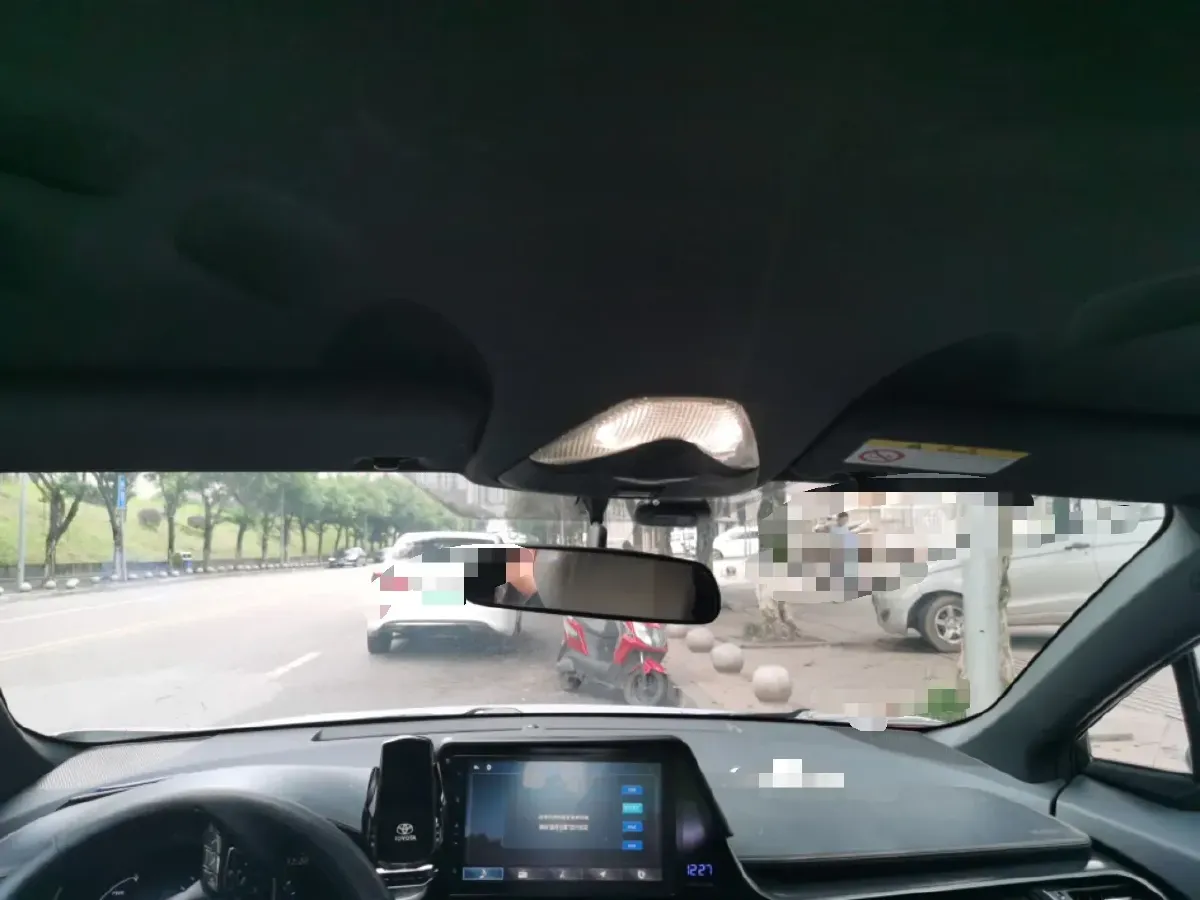 2020 Toyota C-HR EV BEV 54.3KWH,autocango,china used car exporter,china ev exporter,chinese used car exporter,chinese used ev exporter