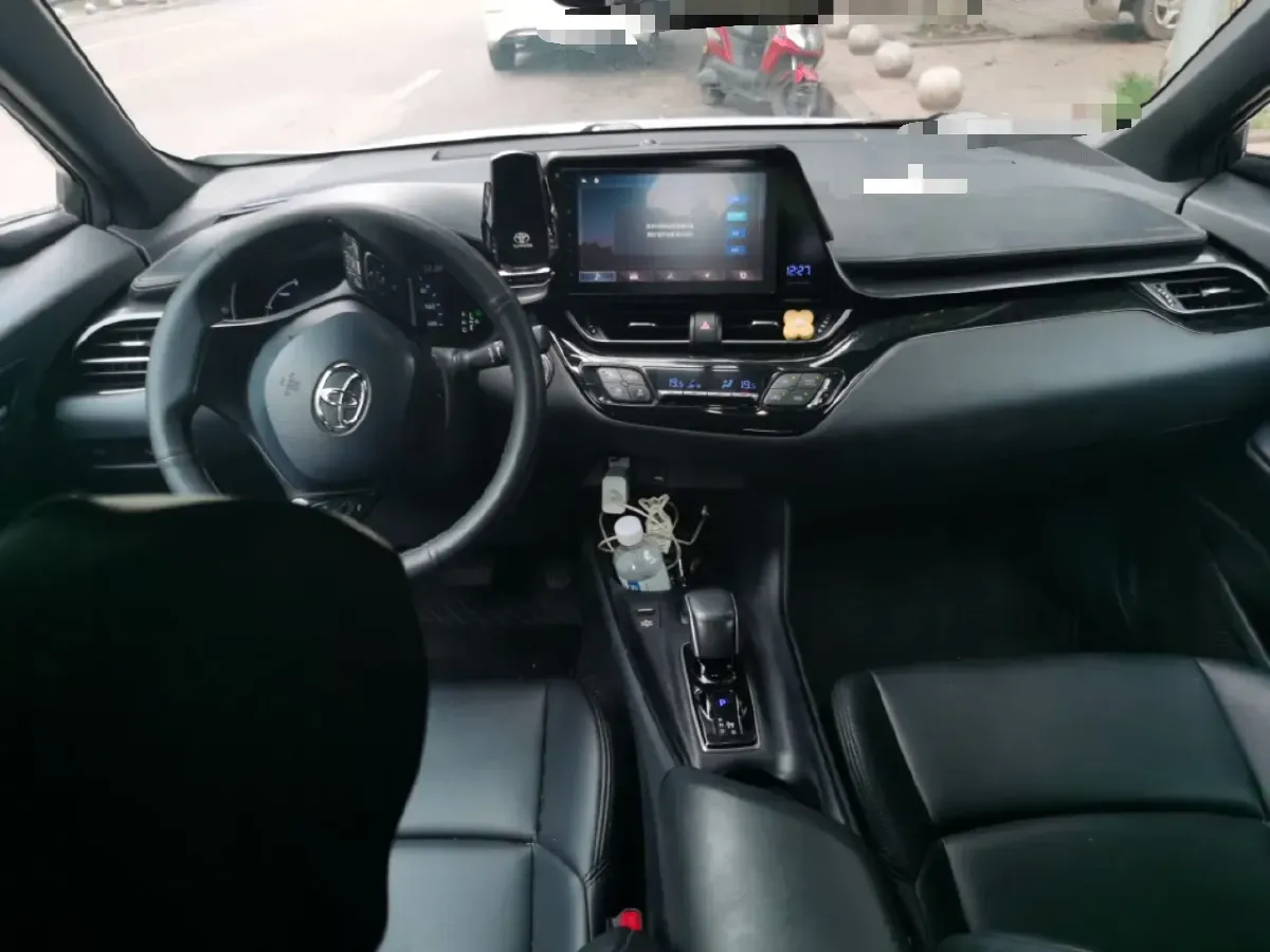 2020 Toyota C-HR EV BEV 54.3KWH,autocango,china used car exporter,china ev exporter,chinese used car exporter,chinese used ev exporter