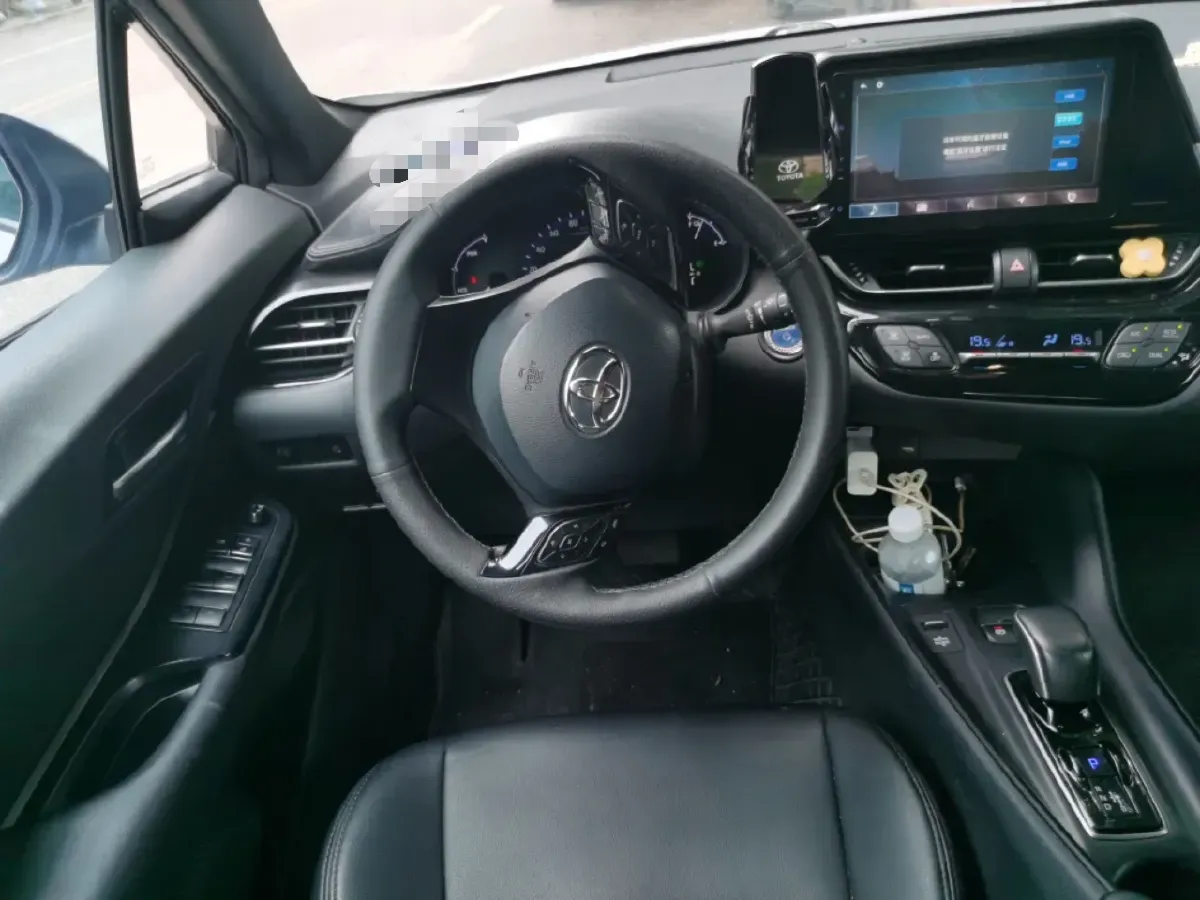 2020 Toyota C-HR EV BEV 54.3KWH,autocango,china used car exporter,china ev exporter,chinese used car exporter,chinese used ev exporter