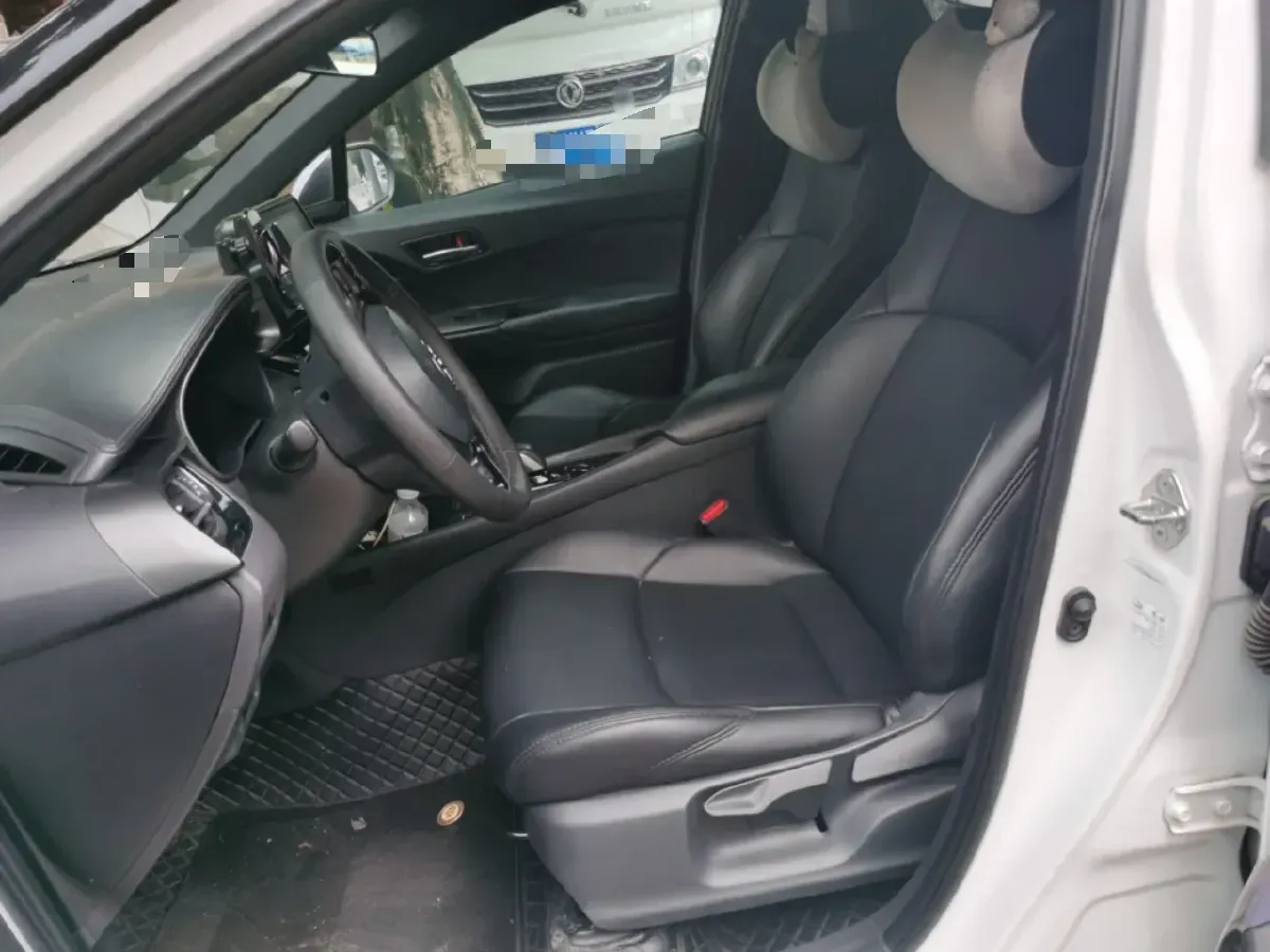 2020 Toyota C-HR EV BEV 54.3KWH,autocango,china used car exporter,china ev exporter,chinese used car exporter,chinese used ev exporter