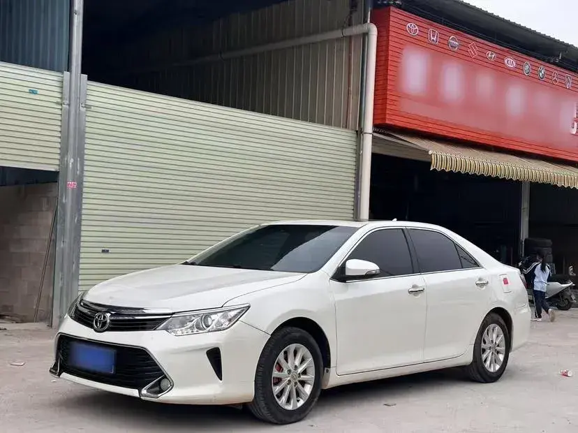 2016 Toyota Camry 2.0L 167HP L4 6AT