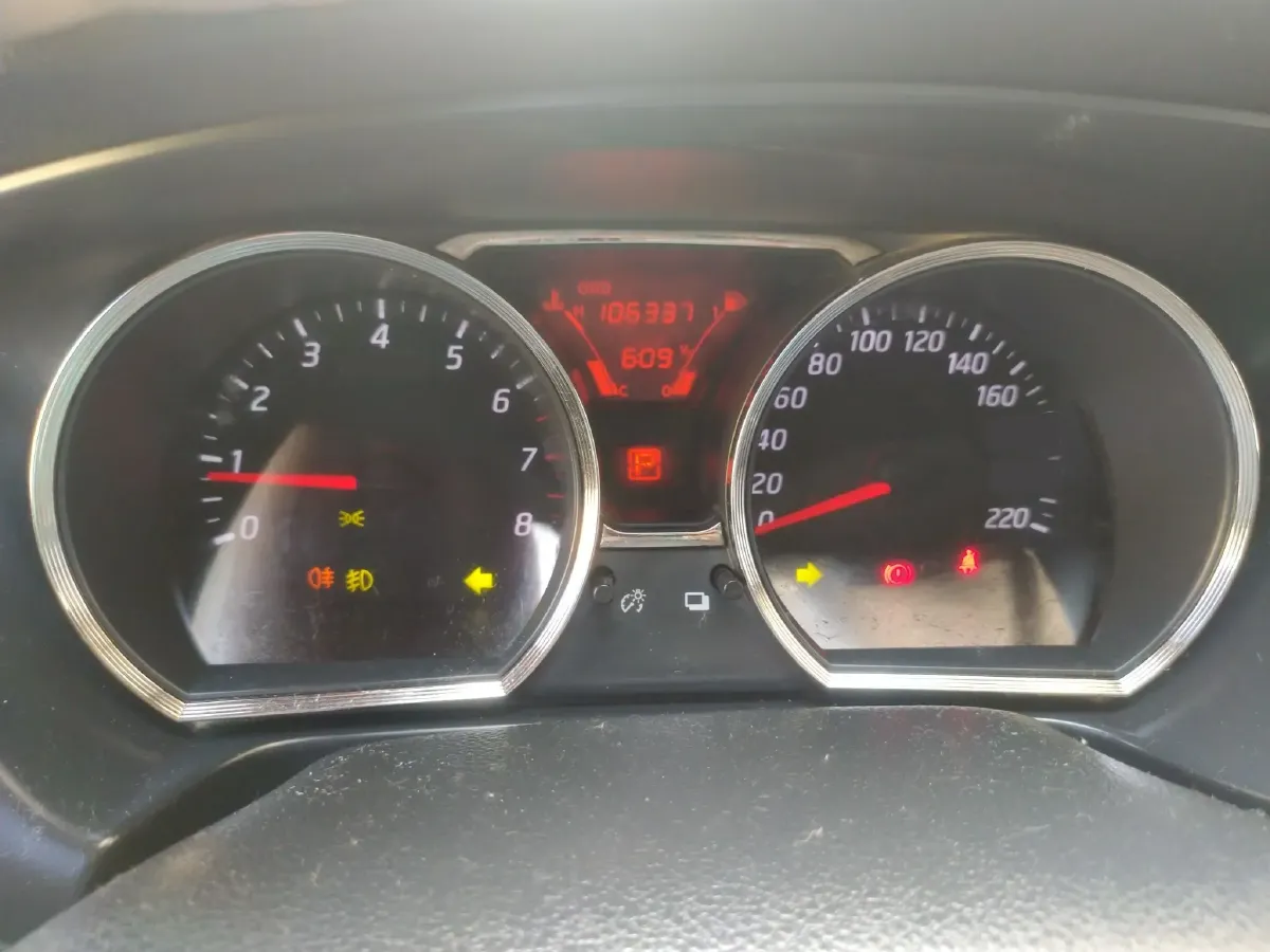 2013 Nissan Livina 1.6L 124HP L4 CVT,autocango,china used car exporter,china ev exporter,chinese used car exporter,chinese used ev exporter