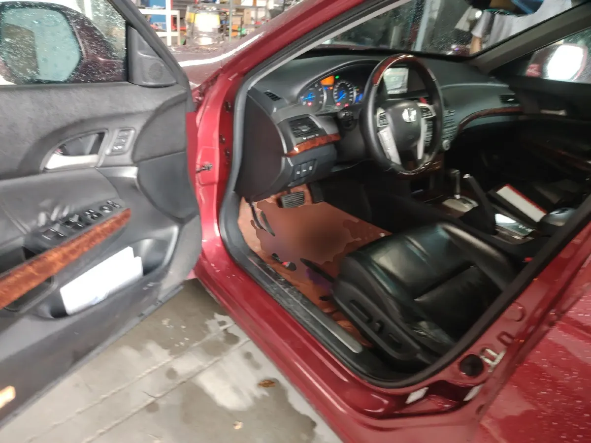 2011 Honda Crosstour 3.5L 280HP V6 5AT,autocango,china used car exporter,china ev exporter,chinese used car exporter,chinese used ev exporter