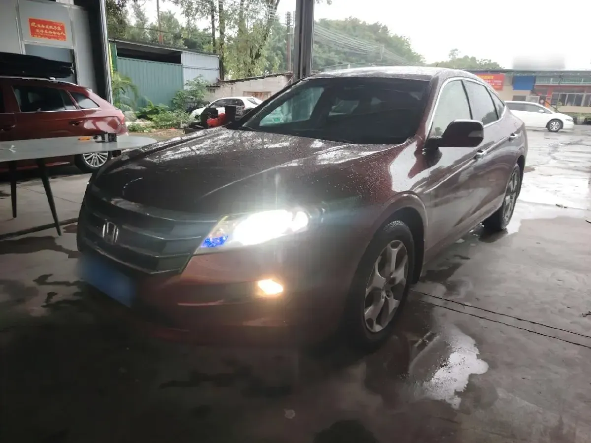 2011 Honda Crosstour 3.5L 280HP V6 5AT,autocango,china used car exporter,china ev exporter,chinese used car exporter,chinese used ev exporter