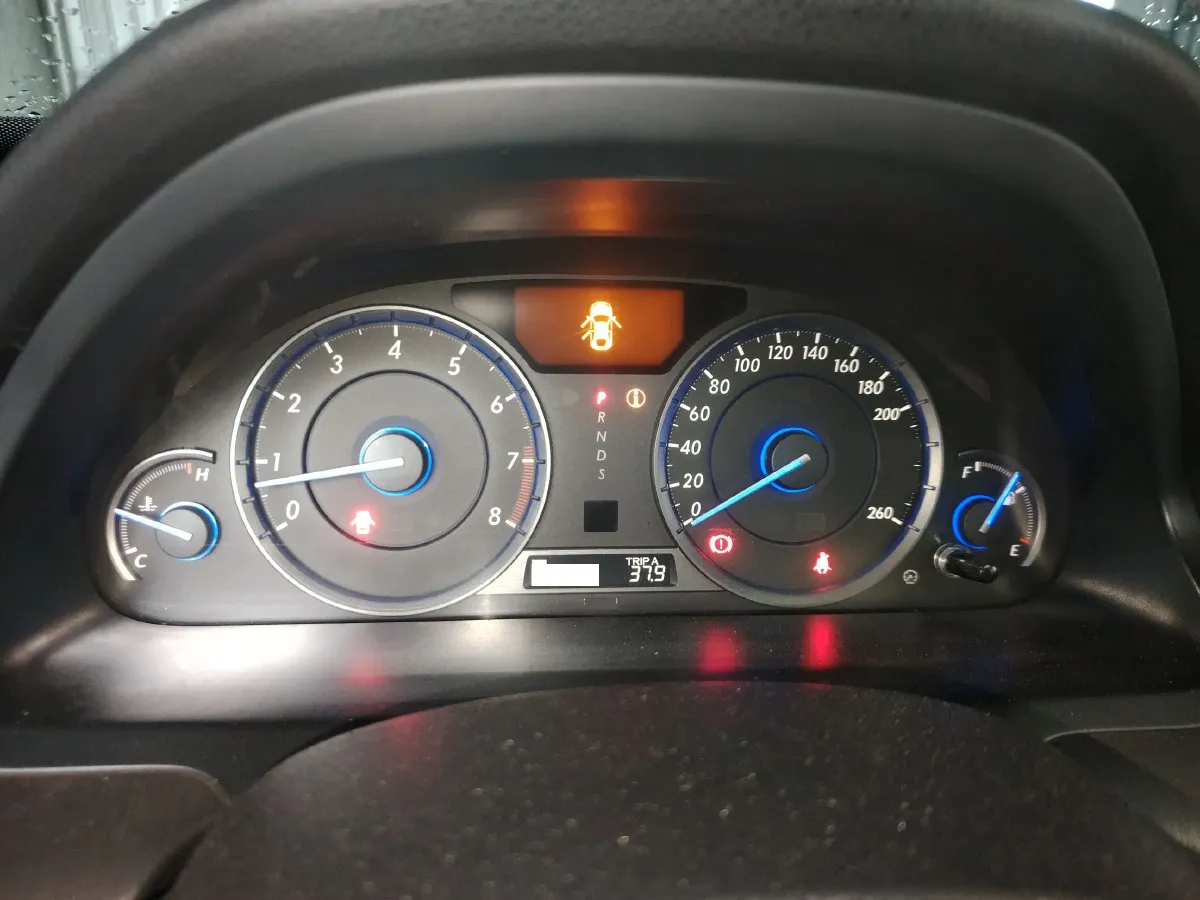 2011 Honda Crosstour 3.5L 280HP V6 5AT,autocango,china used car exporter,china ev exporter,chinese used car exporter,chinese used ev exporter