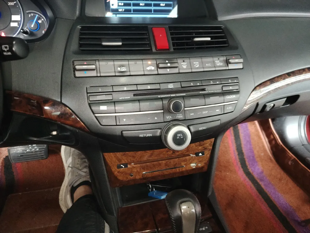 2011 Honda Crosstour 3.5L 280HP V6 5AT,autocango,china used car exporter,china ev exporter,chinese used car exporter,chinese used ev exporter