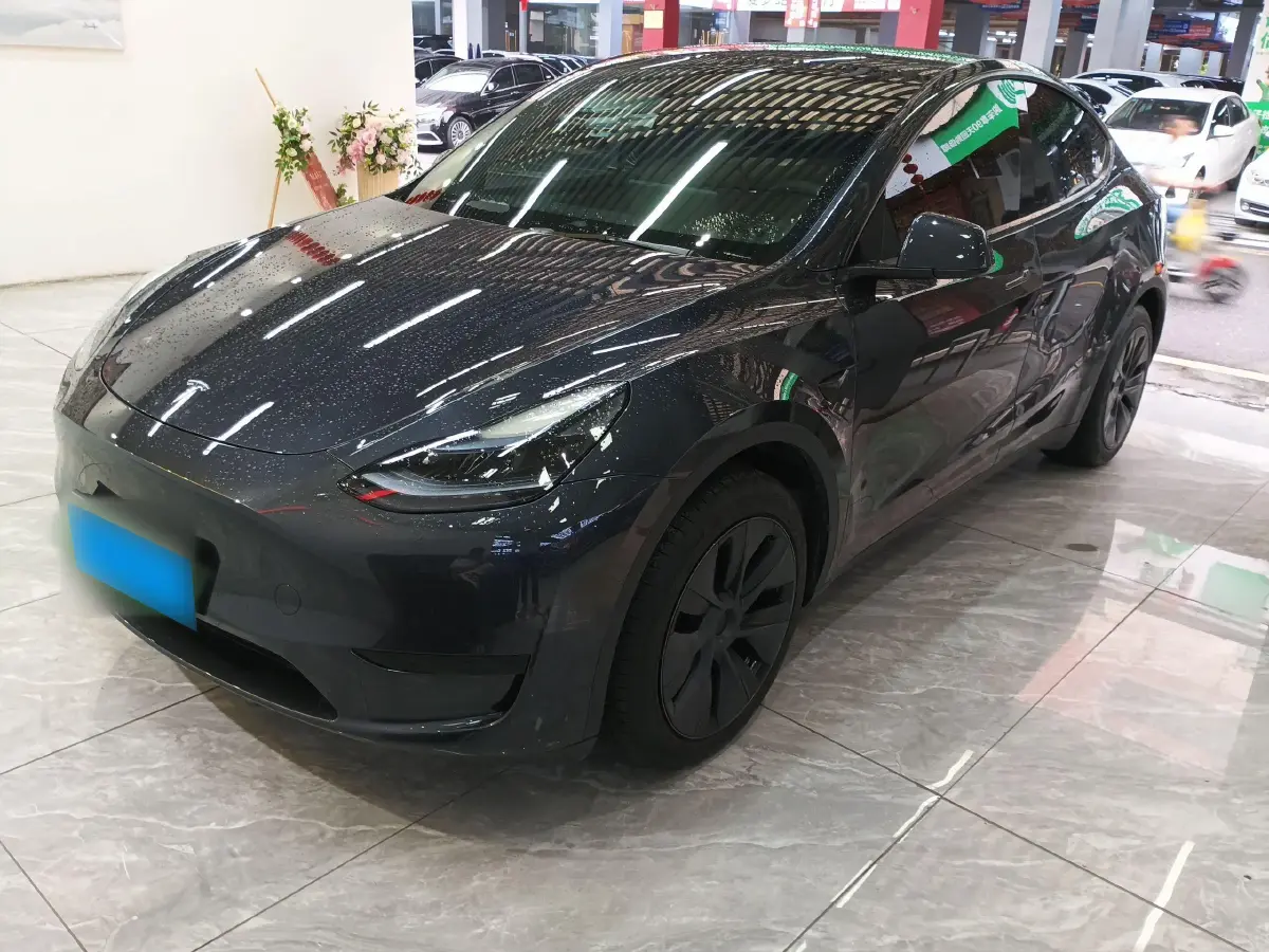 2024 Tesla Model Y BEV 60KWH
