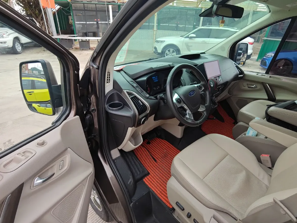 2017 Ford Tourneo 2.0T 203HP L4 6AT,autocango,china used car exporter,china ev exporter,chinese used car exporter,chinese used ev exporter