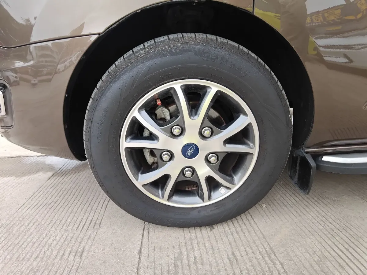 2017 Ford Tourneo 2.0T 203HP L4 6AT,autocango,china used car exporter,china ev exporter,chinese used car exporter,chinese used ev exporter