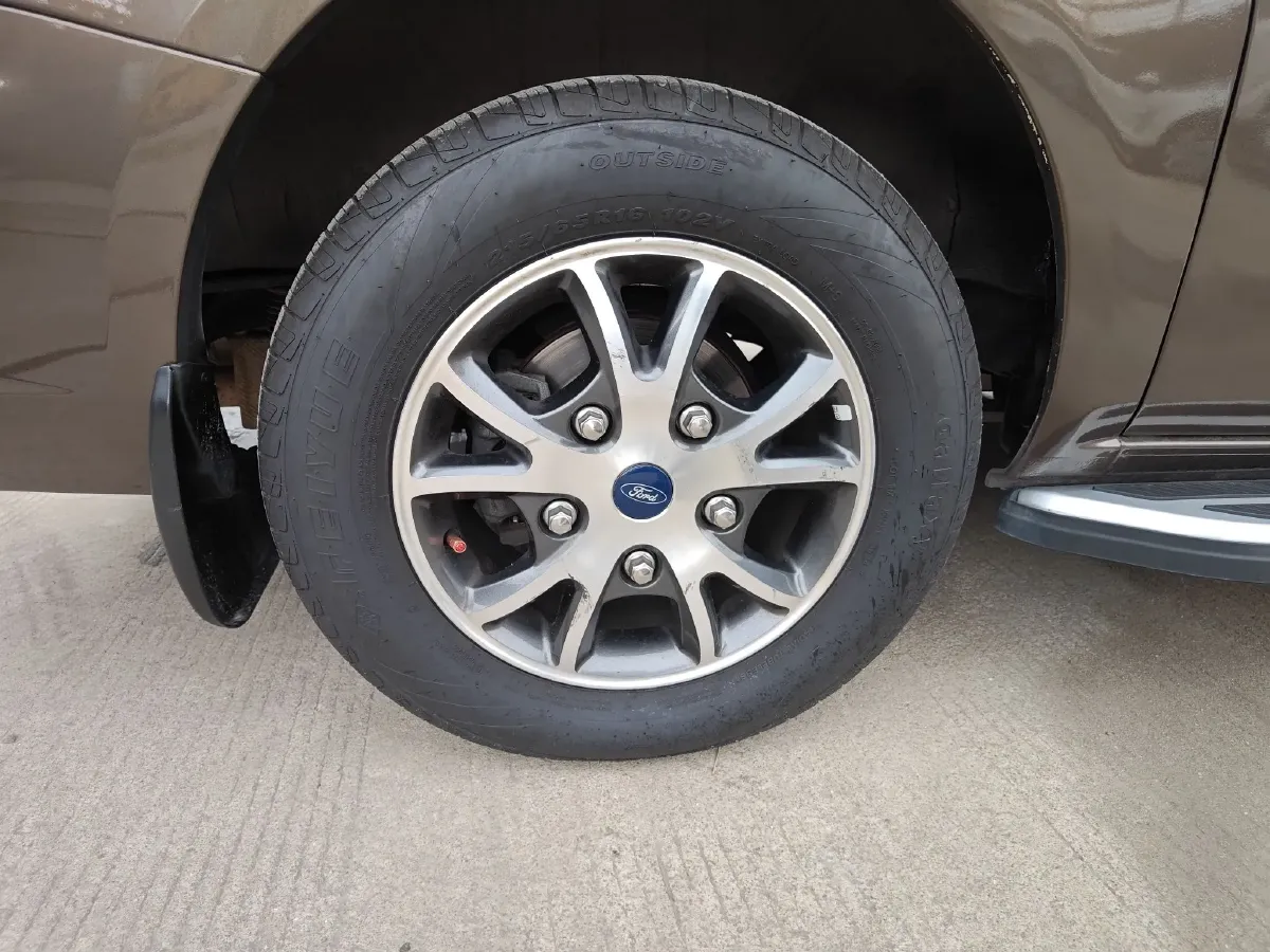 2017 Ford Tourneo 2.0T 203HP L4 6AT,autocango,china used car exporter,china ev exporter,chinese used car exporter,chinese used ev exporter