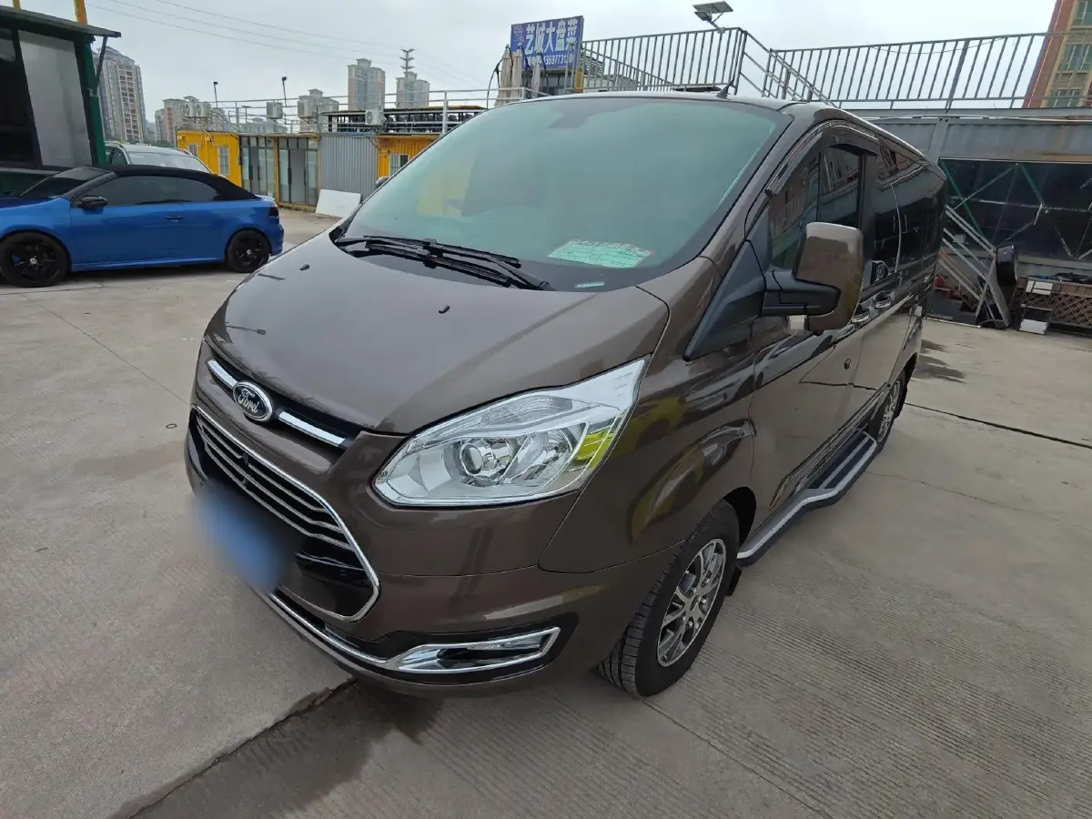 2017 Ford Tourneo 2.0T 203HP L4 6AT