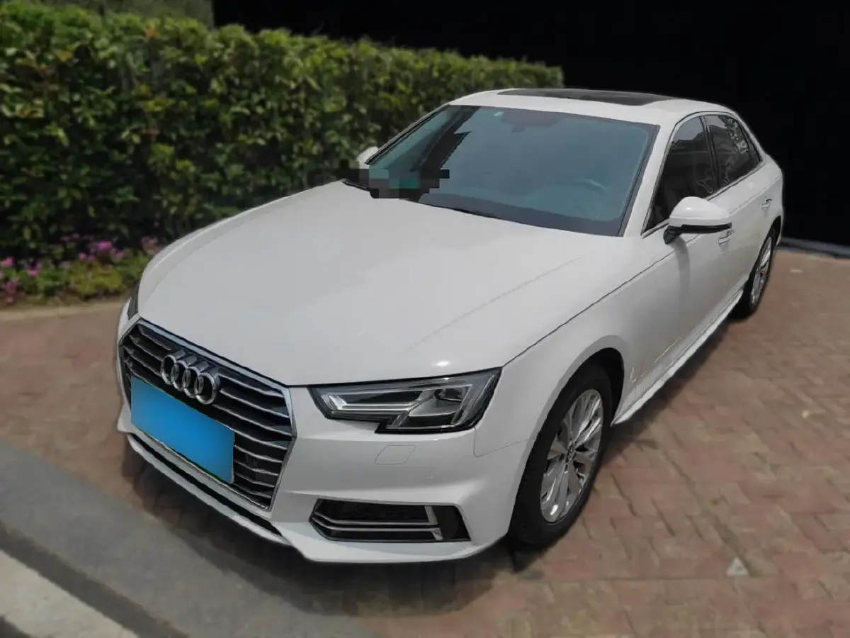 2019 Audi A4L 2.0T 190HP L4 7DCT