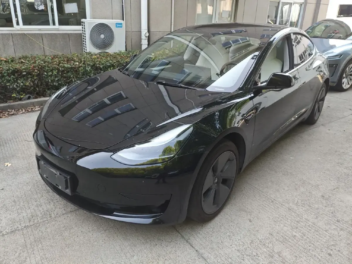 2022 Tesla Model 3 BEV 60KWH