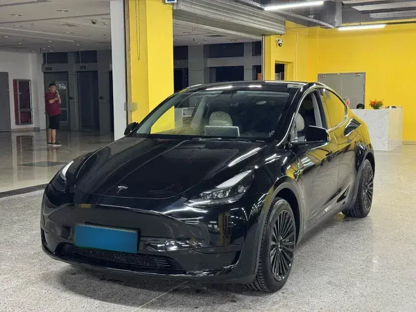 2022 Tesla Model Y BEV 60KWH