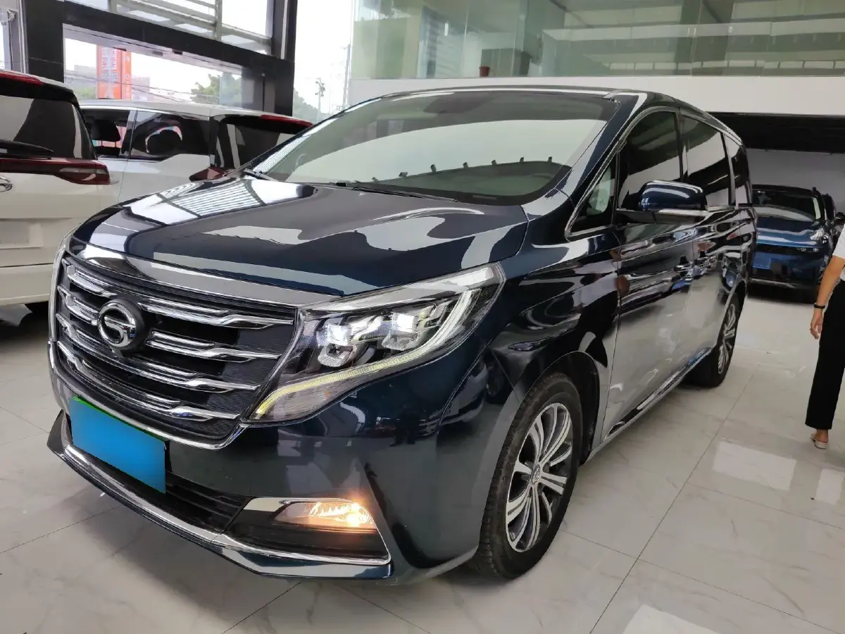 2018 GAC Trumpchi M8 2.0T 201HP L4 6AT