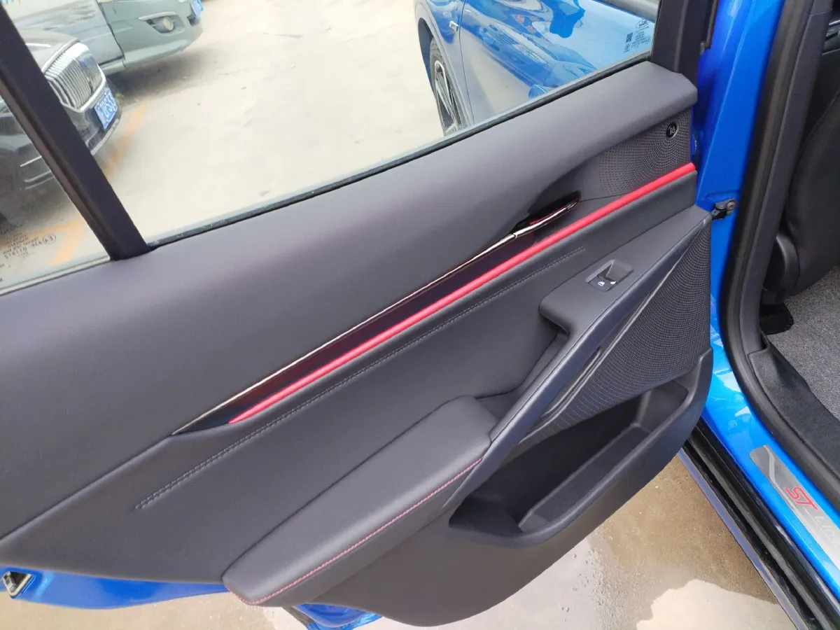 2022 Ford EVOS 2.0T 238HP L4 8AT,autocango,china used car exporter,china ev exporter,chinese used car exporter,chinese used ev exporter