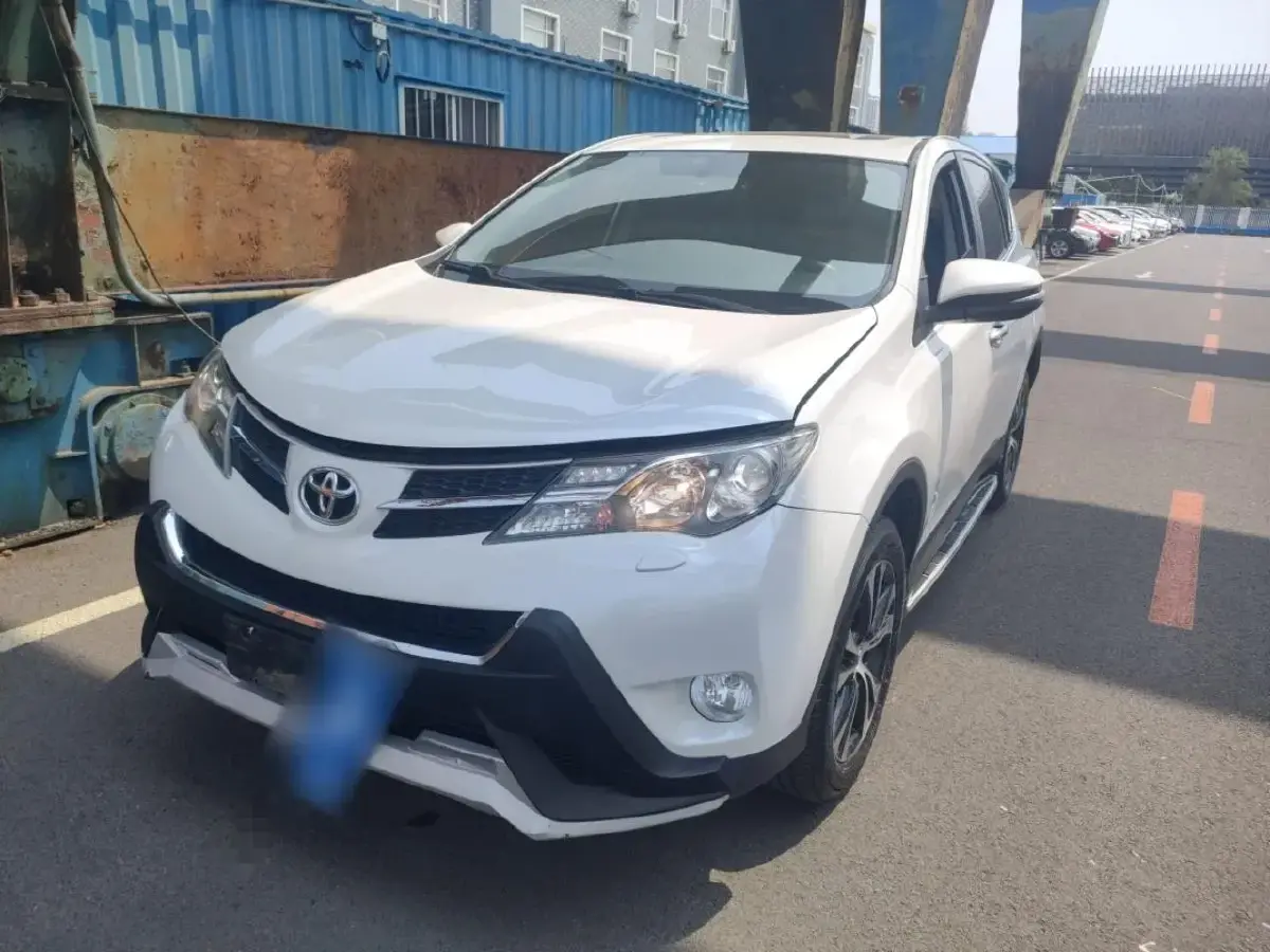 2015 Toyota RAV4 2.5L 180HP L4 6AT