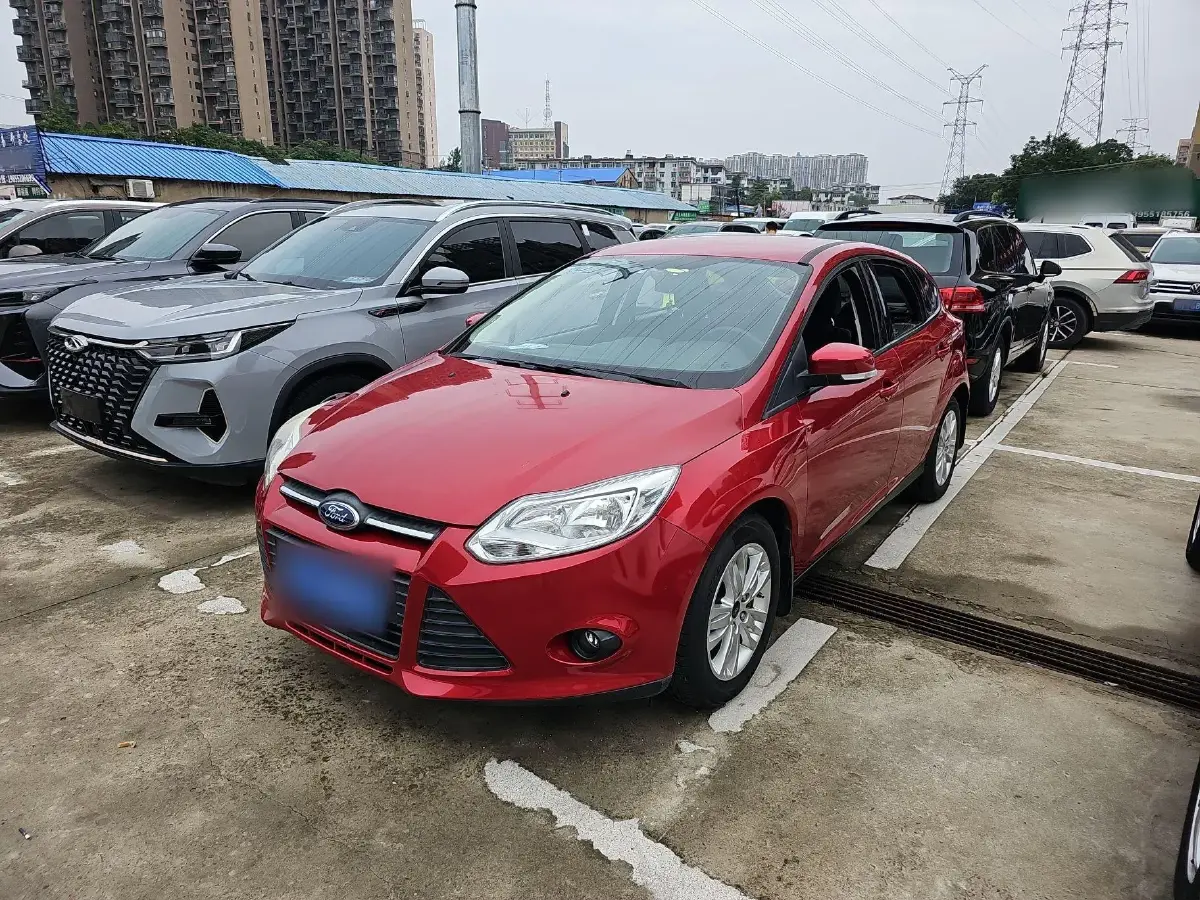 2012 Ford Focus 1.6L 125HP L4 6DCT