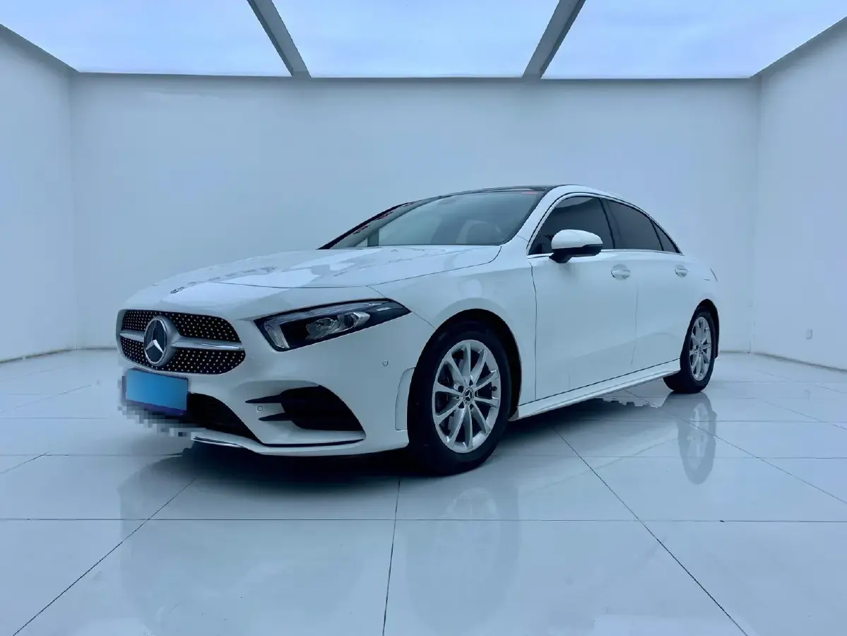 2021 Mercedes-Benz A Class 1.3T 163HP L4 7DCT