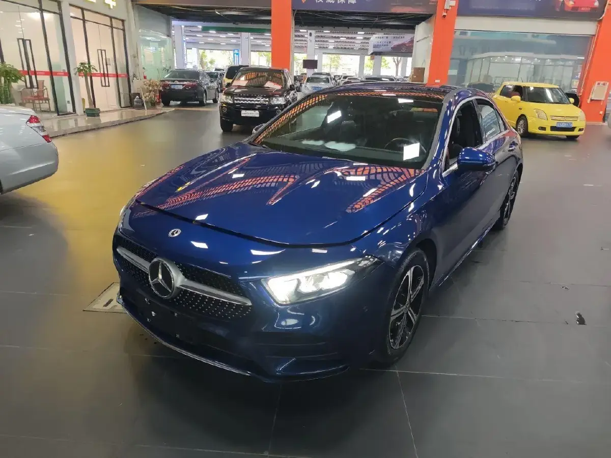 2022 Mercedes-Benz A Class 1.3T 163HP L4 7DCT