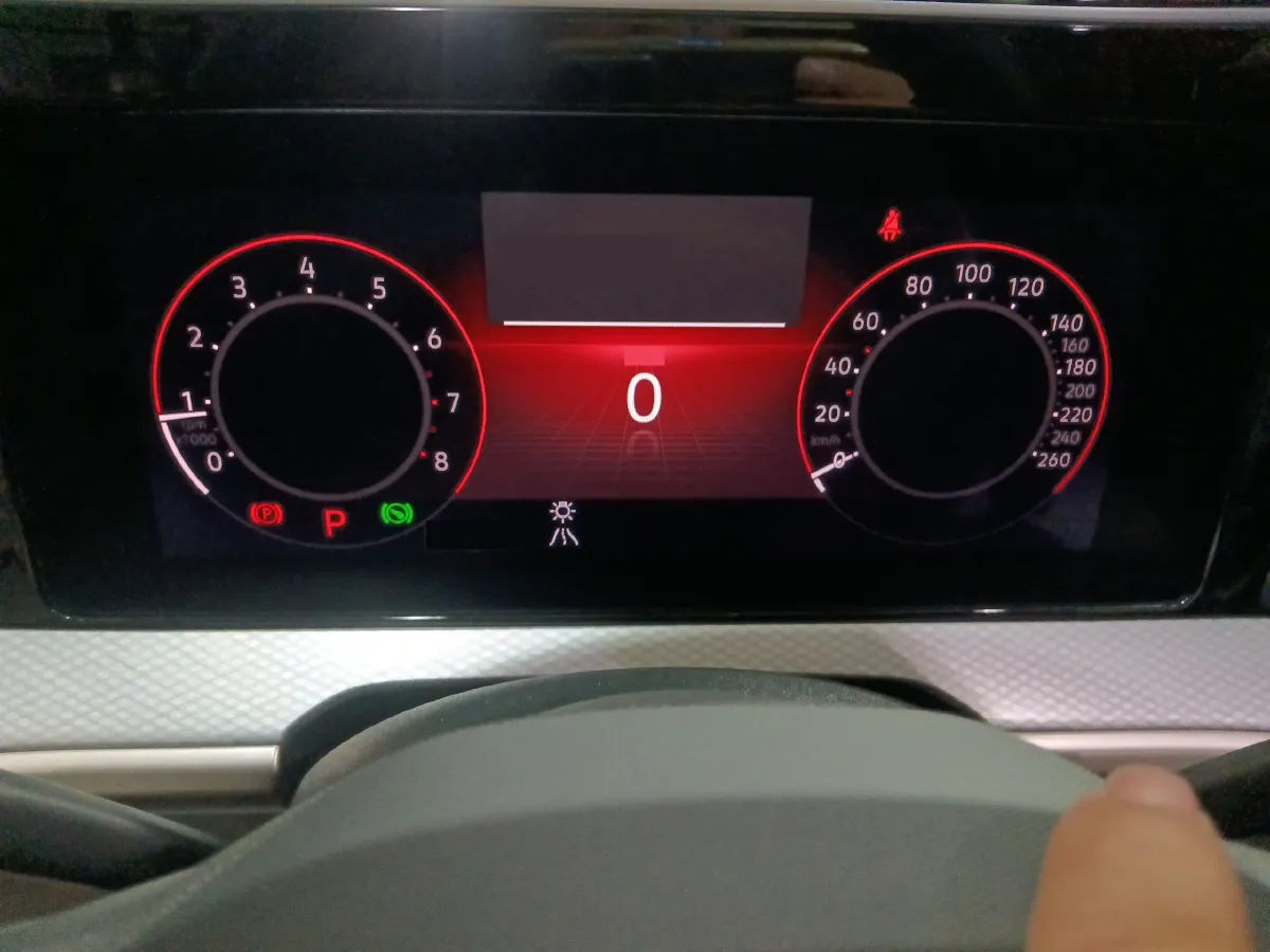 2023 Volkswagen Tavendor 2.0T 220HP L4 7DCT,autocango,china used car exporter,china ev exporter,chinese used car exporter,chinese used ev exporter